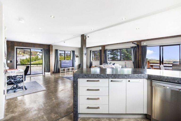 Photo of property in 155 Derham Road, Te Horo, Otaki, 5581