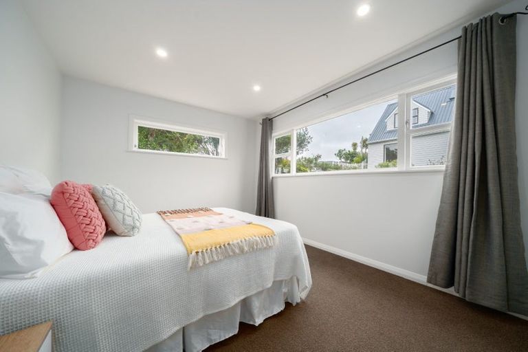 Photo of property in 2 Ironside Road, Johnsonville, Wellington, 6037