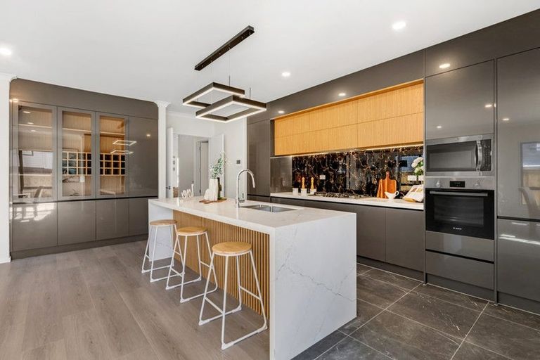 Photo of property in 6 Knockanara Drive, Flat Bush, Auckland, 2019