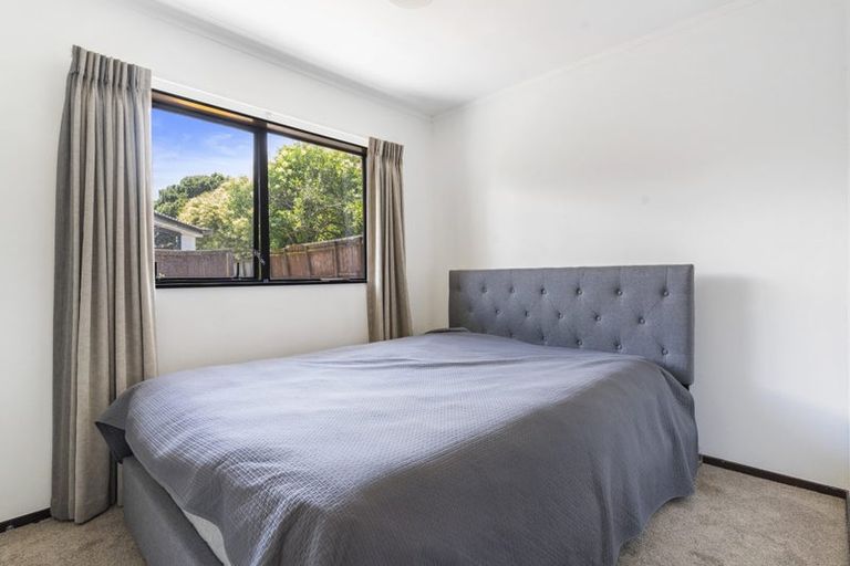 Photo of property in 2/248 Pakuranga Road, Pakuranga Heights, Auckland, 2010