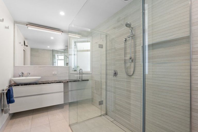 Photo of property in 42 Welsford Street, Woodend, 7610