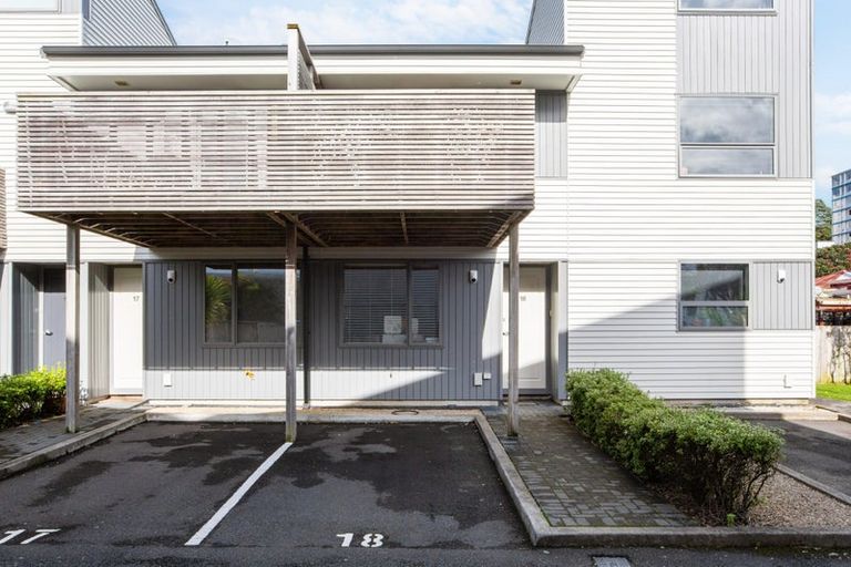 Photo of property in 18/31 Princess Terrace, Newtown, Wellington, 6021