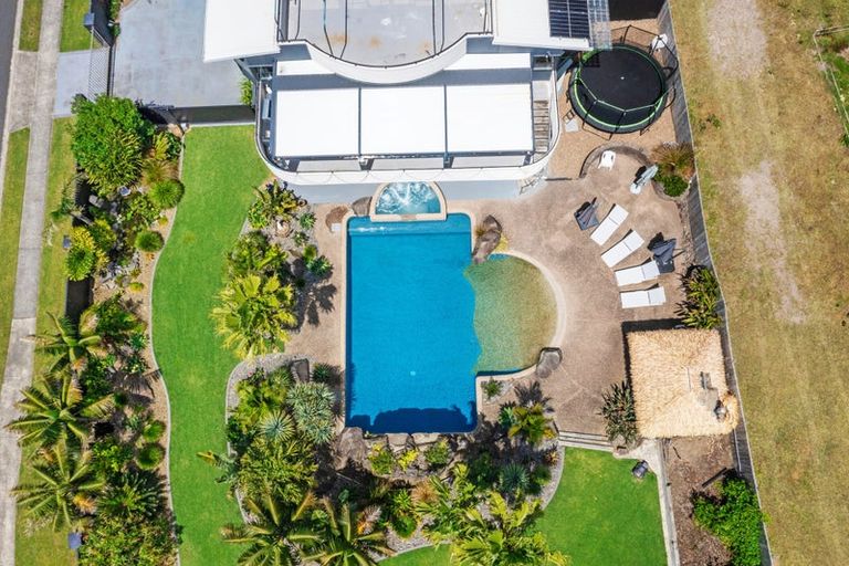 Photo of property in 4a Sandhurst Drive, Papamoa Beach, Papamoa, 3118