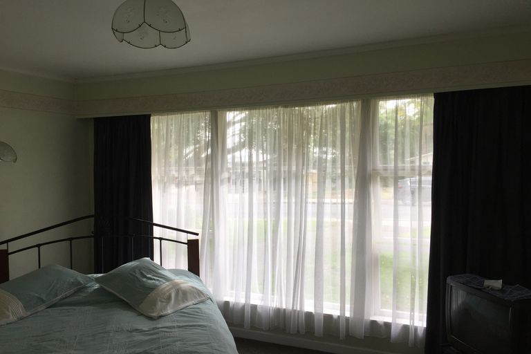 Photo of property in 32 Te Kanawa Crescent, Henderson, Auckland, 0610