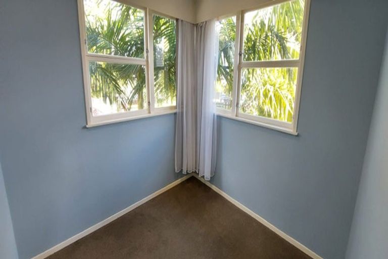 Photo of property in 223b Don Buck Road, Massey, Auckland, 0614