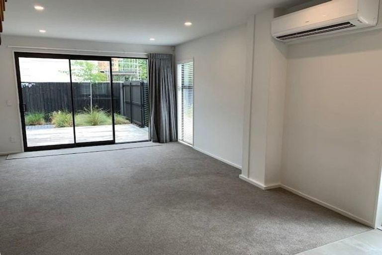 Photo of property in 36 Church Square, Addington, Christchurch, 8024