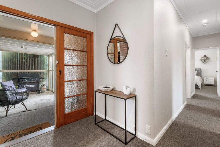 Photo of property in 8 Weir Street, Green Island, Dunedin, 9018