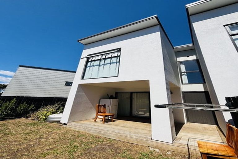 Photo of property in 40 Tukari Lane, Mangere Bridge, Auckland, 2022