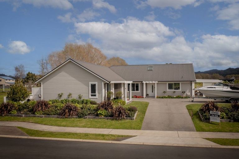 Photo of property in 5 Lady Jocelyn Place, Whitianga, 3510