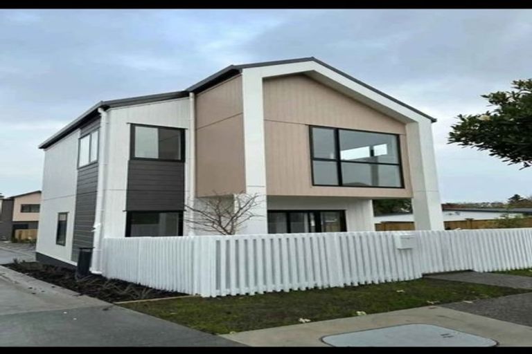 Photo of property in 20/12 Arney Road, Ranui, Auckland, 0612