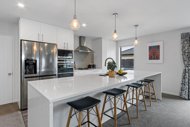 Photo of property in 5 Davaar Crescent, Broomfield, Christchurch, 8042