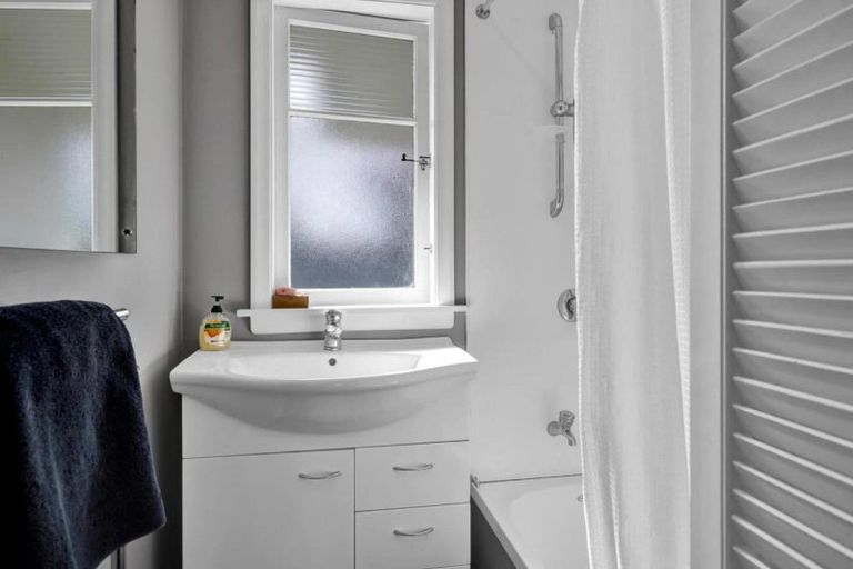 Photo of property in 124 Waihi Road, Hawera, 4610