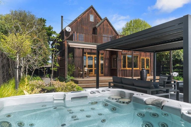 Photo of property in 81 Glandovey Road, Fendalton, Christchurch, 8052