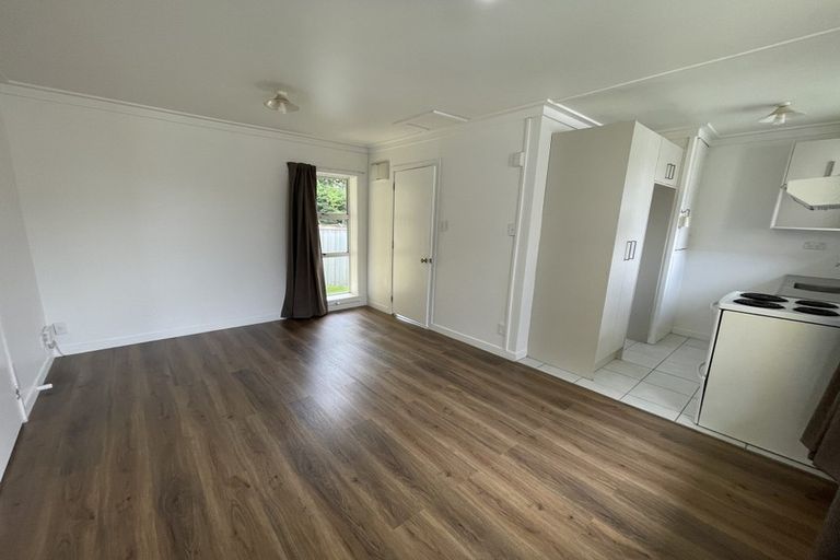 Photo of property in 3/12 Routley Drive, Glen Eden, Auckland, 0602