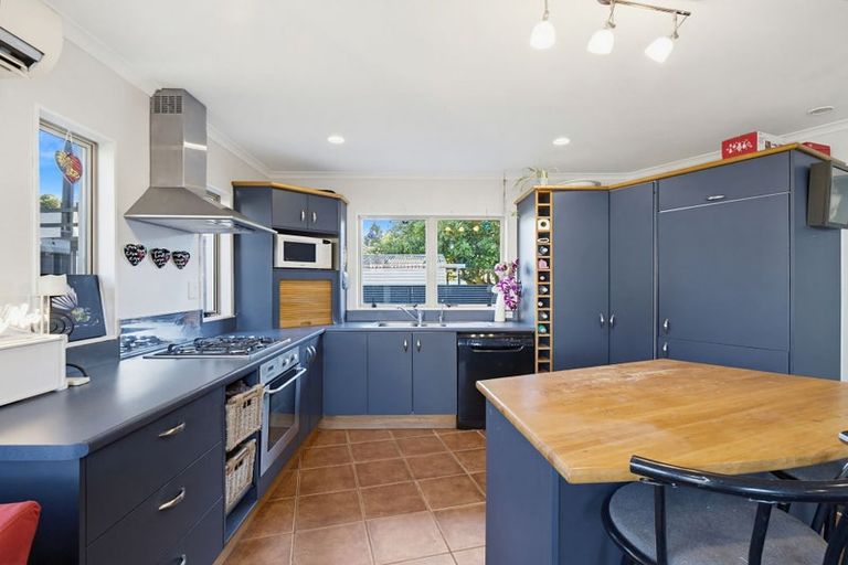 Photo of property in 15a Manawatu Street, Hokowhitu, Palmerston North, 4410
