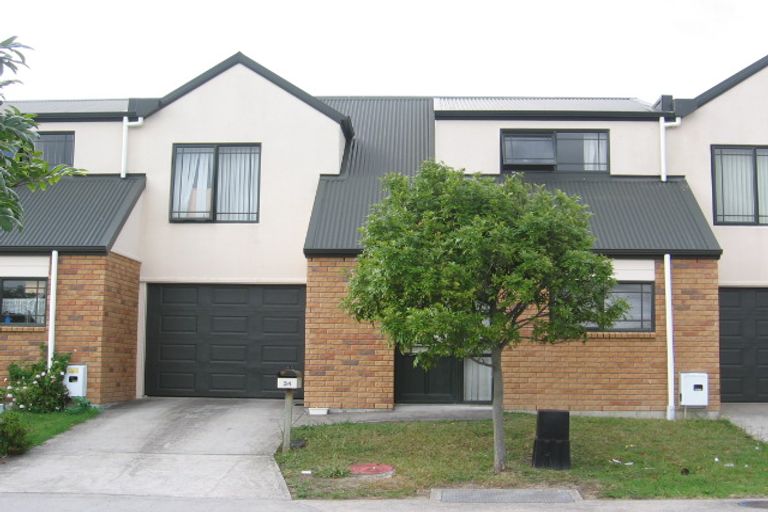 Photo of property in 34 Laura Street, Kelston, Auckland, 0602