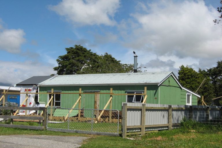 Photo of property in 38 Shelswell Street, Westport, 7825