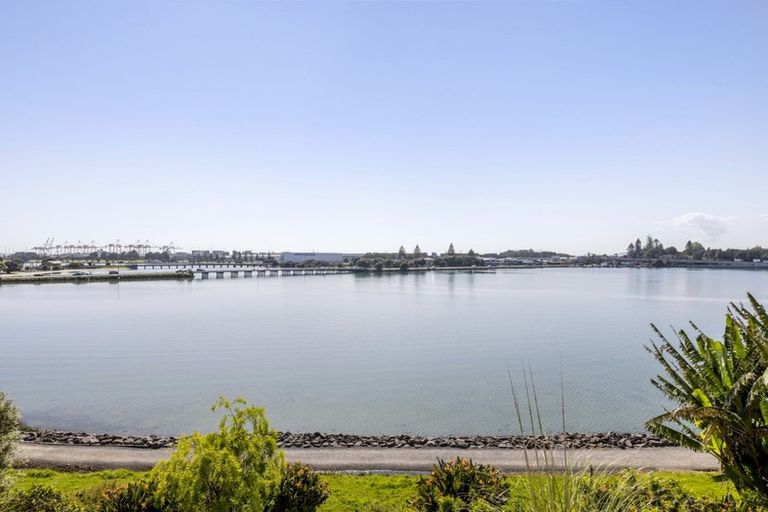 Photo of property in 100 Maxwells Road, Otumoetai, Tauranga, 3110