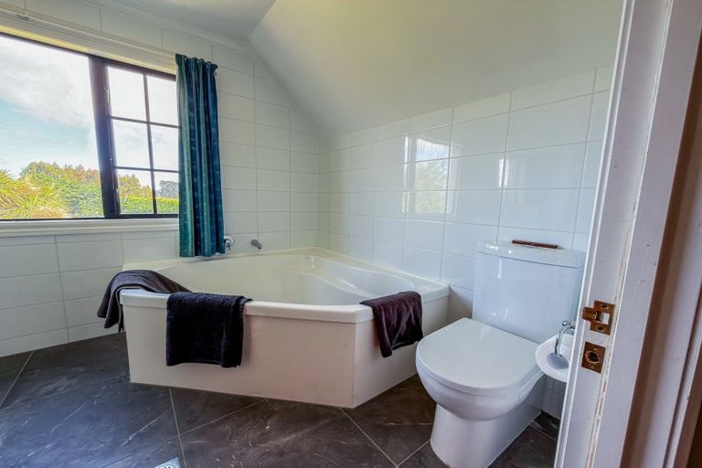 Photo of property in 1240 Brydone Glencoe Road, Pebbly Hill, Invercargill, 9872