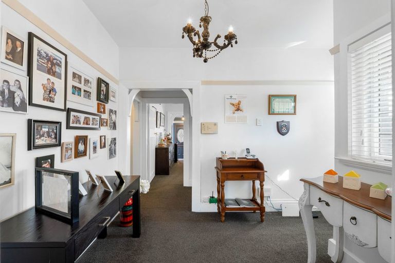 Photo of property in 162a Avonhead Road, Avonhead, Christchurch, 8042