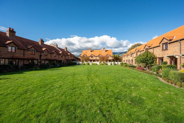 Photo of property in 8/6 Quiet Woman Way, Monaco, Nelson, 7011
