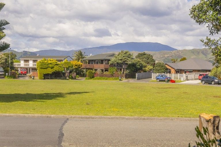 Photo of property in 45 Olive Terrace, Paraparaumu Beach, Paraparaumu, 5032