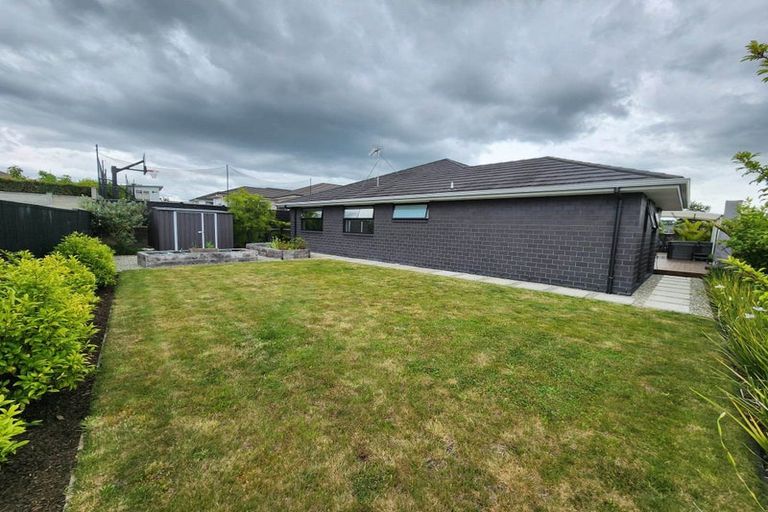 Photo of property in 3 Floyd Road, Riverhead, 0820