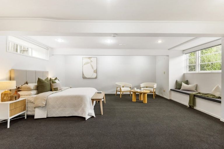 Photo of property in 11 Woodside Avenue, Northcote, Auckland, 0627