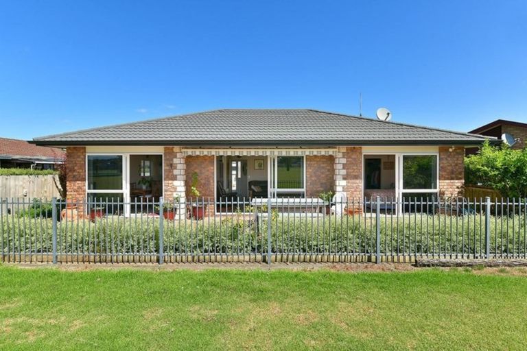 Photo of property in 93a Florence Avenue, Orewa, 0931