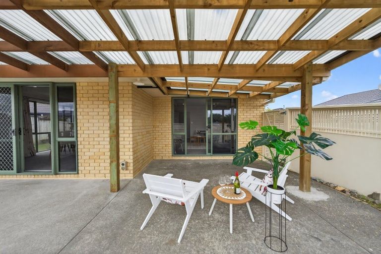 Photo of property in 42 Brooklyn Heights Drive, Kelvin Grove, Palmerston North, 4414
