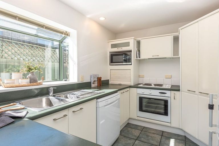 Photo of property in 34 Albany Street, St Albans, Christchurch, 8014