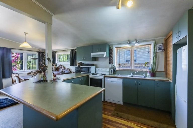 Photo of property in 11 Smith Street, Waipukurau, 4200