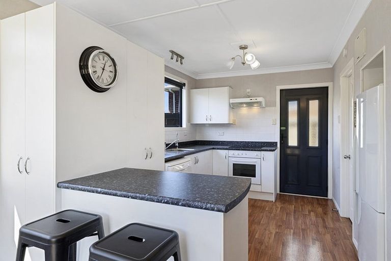 Photo of property in 15a Naumai Place, Spotswood, New Plymouth, 4310