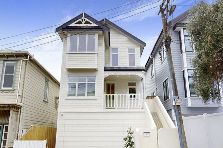 Photo of property in 57 Roxburgh Street, Mount Victoria, Wellington, 6011