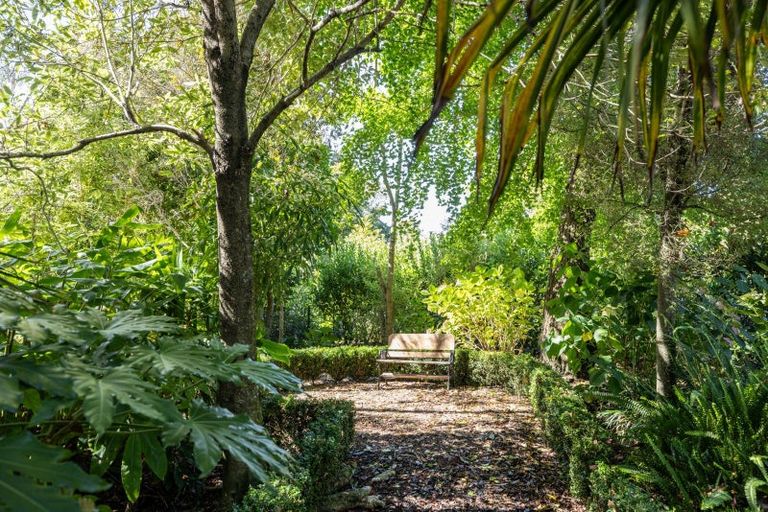 Photo of property in 37 Simla Avenue, Havelock North, 4130
