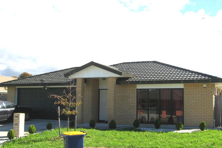 Photo of property in 20 Cretian Crescent, Henderson, Auckland, 0612