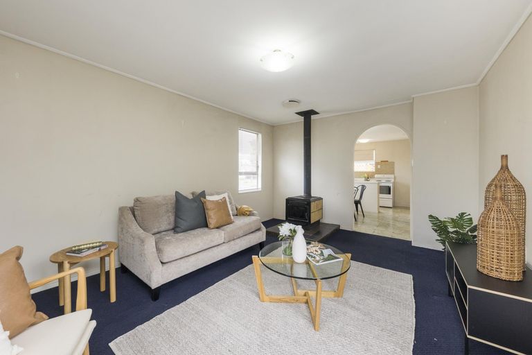 Photo of property in 12 Escort Grove, Awapuni, Palmerston North, 4412