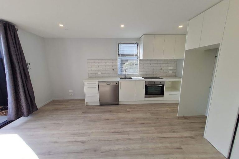 Photo of property in 5/10 New Brighton Road, Shirley, Christchurch, 8061