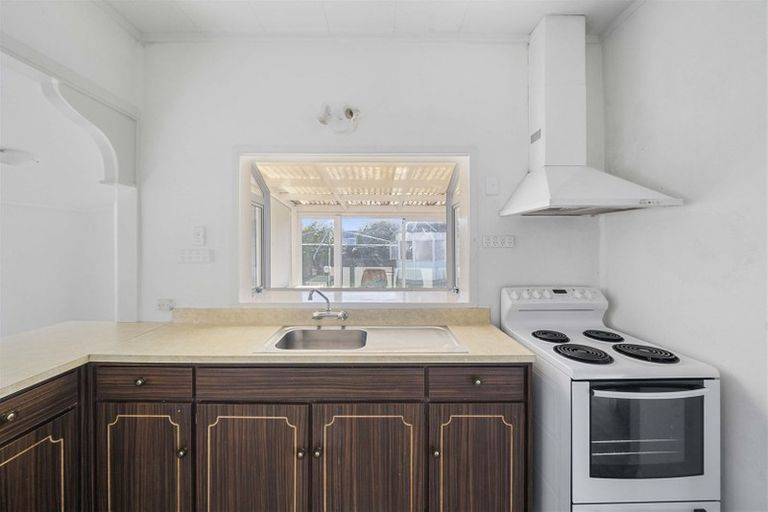 Photo of property in 6 Victoria Street, Levin, 5510