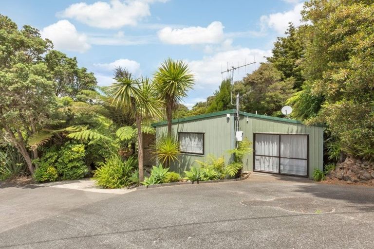 Photo of property in 9 Boeing Road, Onerahi, Whangarei, 0110