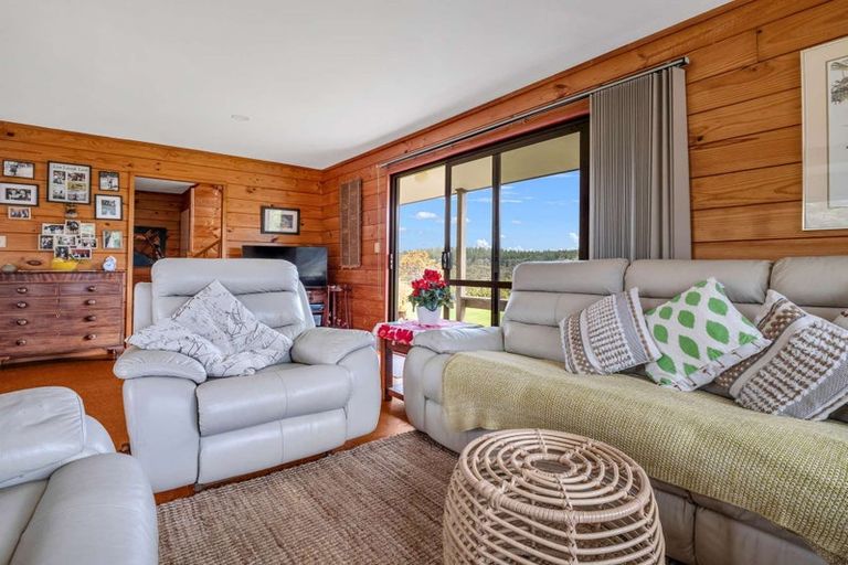 Photo of property in 487 Wilson Road, South Head, Helensville, 0874