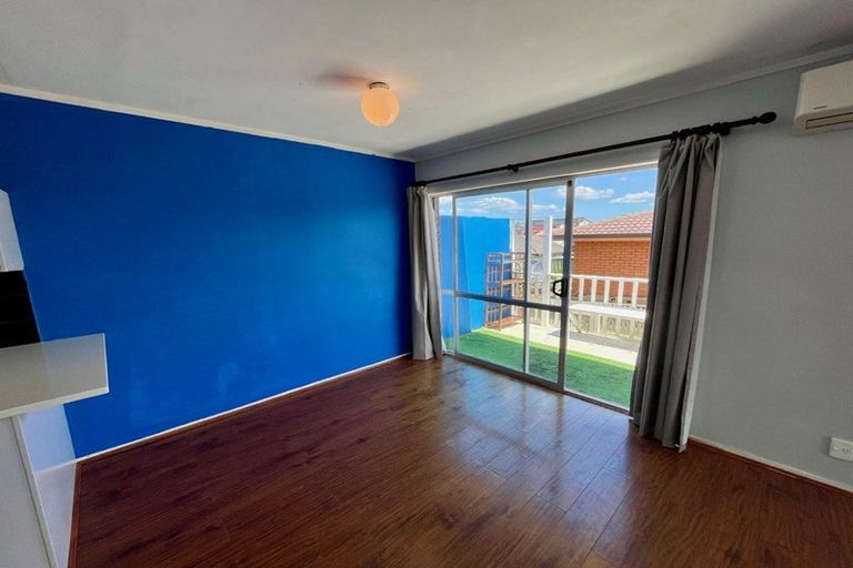 Photo of property in 1/11 Ciprian Place, Henderson, Auckland, 0612
