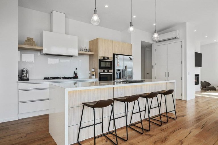 Photo of property in 86 Infinity Drive, Wanaka, 9305