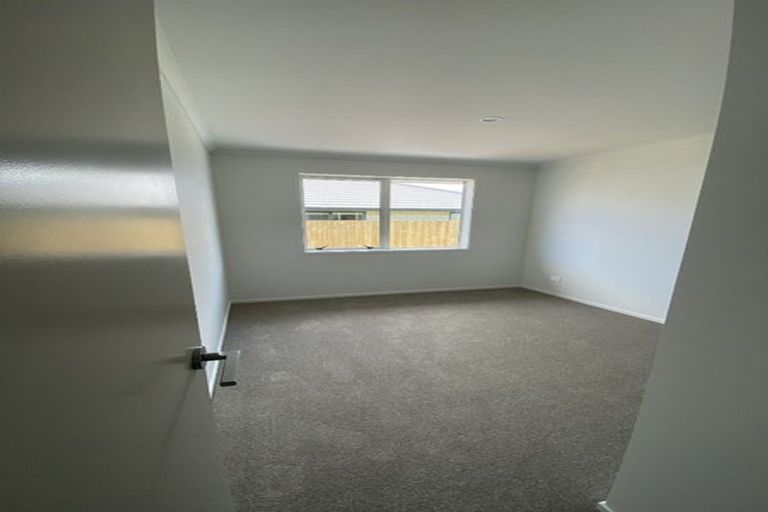 Photo of property in 14 Kohekohe Drive, Owhata, Rotorua, 3010