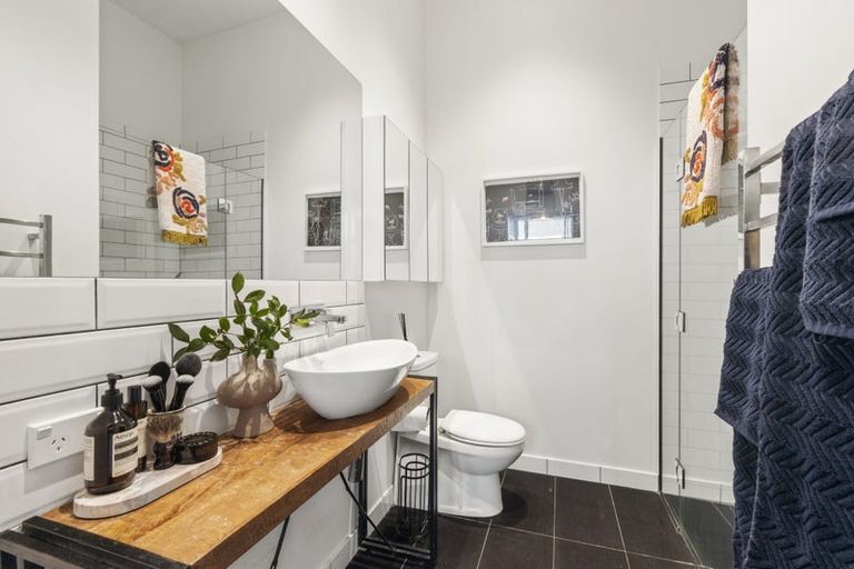 Photo of property in 36 Derwent Street, Island Bay, Wellington, 6023