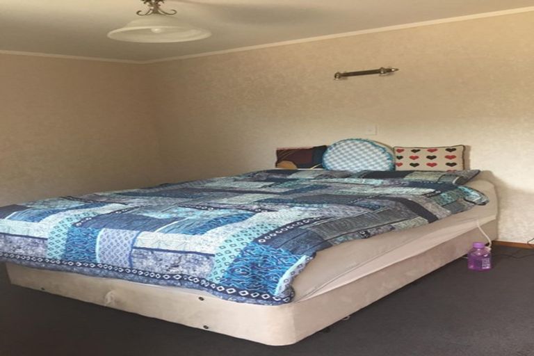 Photo of property in 42-44 David Crescent, Karori, Wellington, 6012