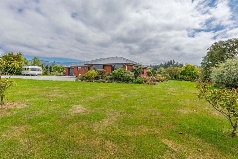 Photo of property in 11 Hunt Street, Waimate, 7978