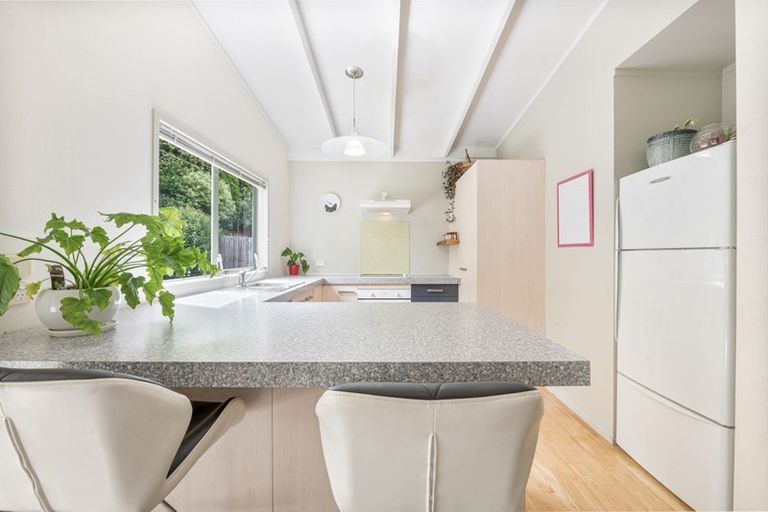 Photo of property in 205d Henderson Valley Road, Henderson, Auckland, 0612