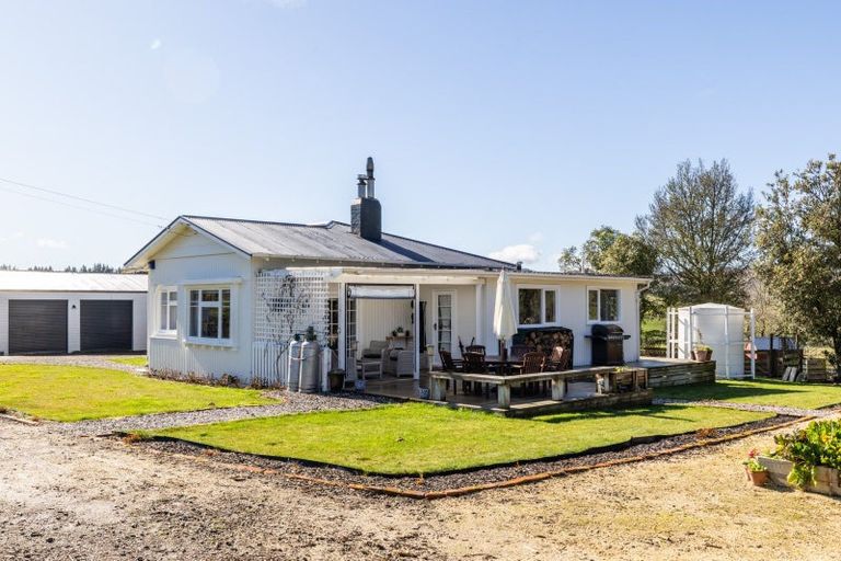 Photo of property in 1490 Elsthorpe Road, Elsthorpe, Otane, 4277