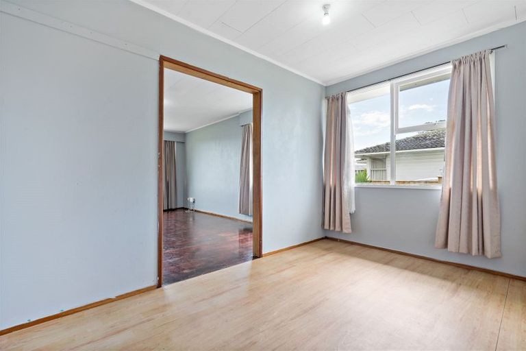 Photo of property in 3 Hywell Place, Manurewa, Auckland, 2102